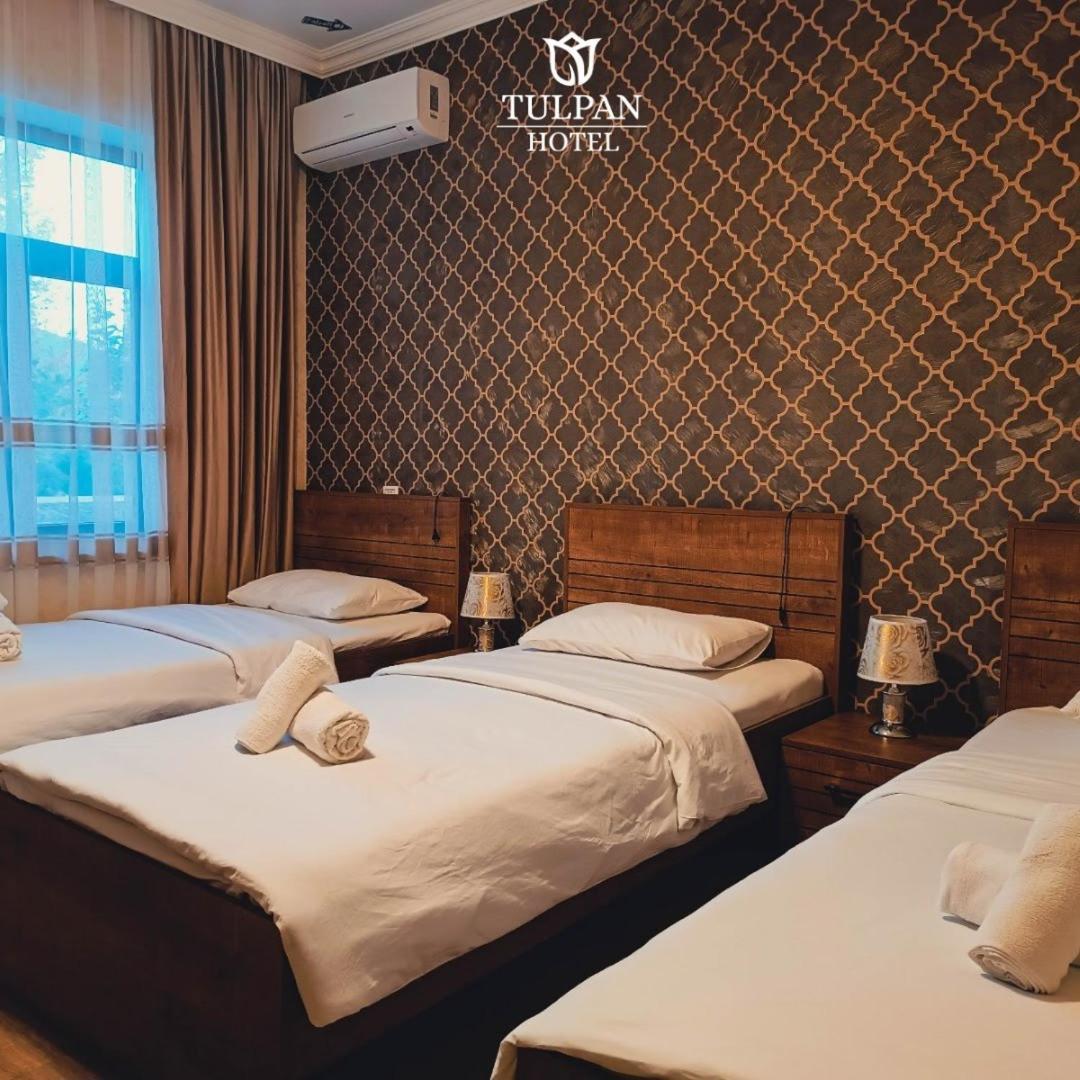 Şǝki Tulpan Hotel מראה חיצוני תמונה