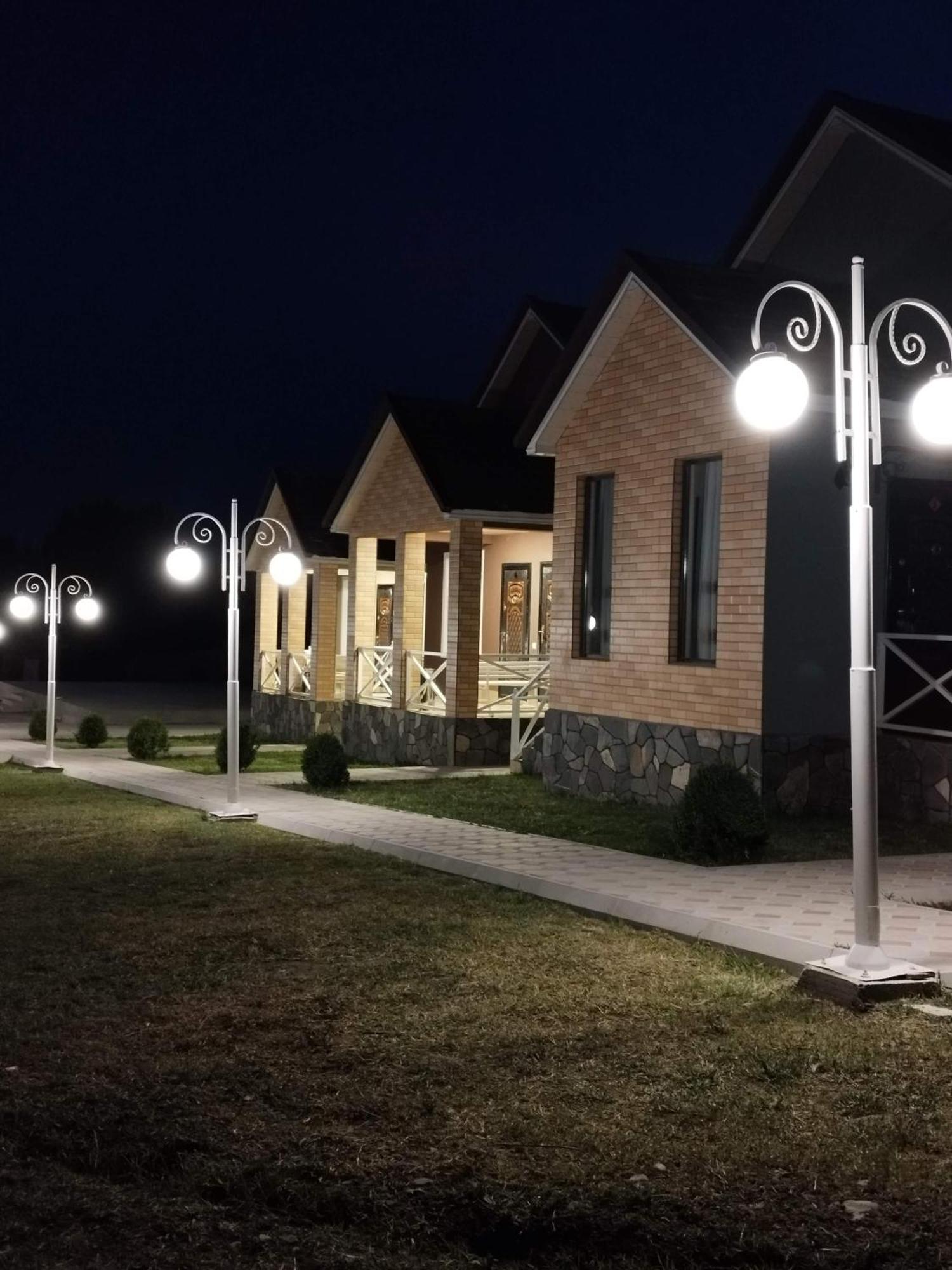 Şǝki Tulpan Hotel מראה חיצוני תמונה